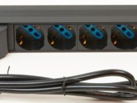Multipresa Rack 19" 6 Posti con magnet.