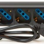 Multipresa Rack 19" 8 Posti univ.con int