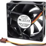 Ventola 12V Qoltec 80x80x25 a 3 pin